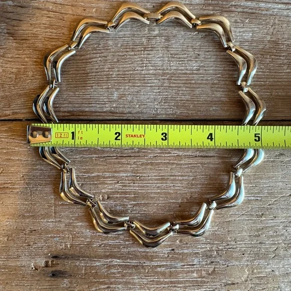 Vintage Monet Gold-tone Sculpted Wave Link Necklace - Picture 5 of 9